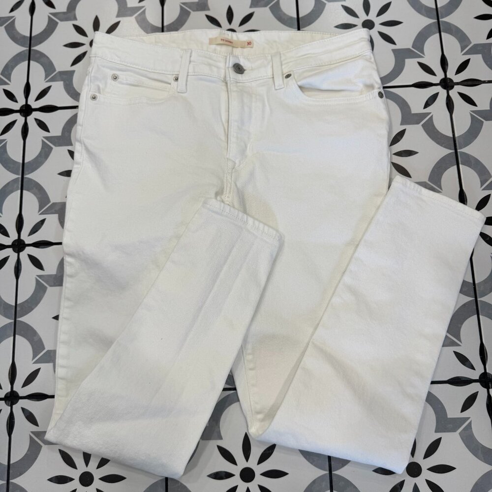 Levi's 711 Skinny White Jeans, Women's Size 30 Short